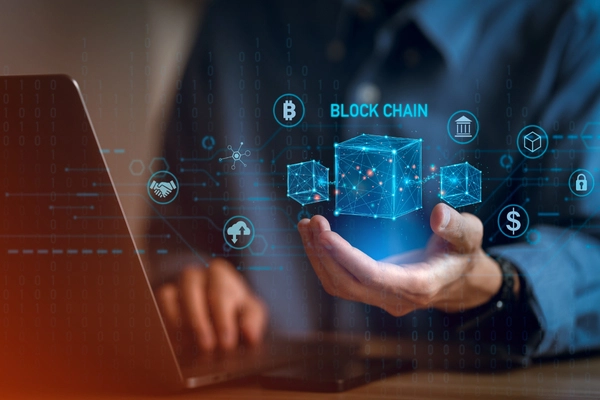 Blockchain trong bảo hiểm là gì?
