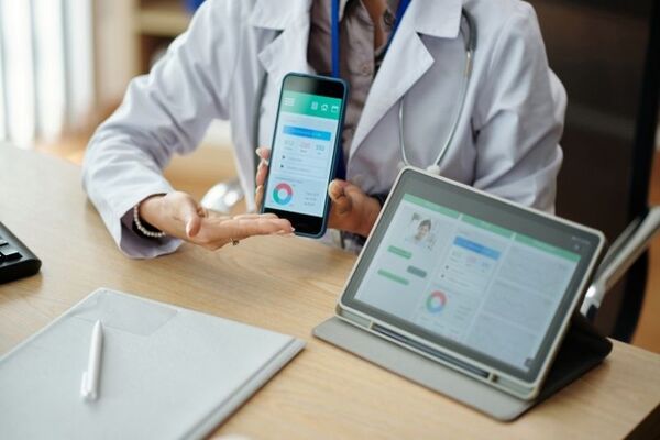 mHealth in Clinic and Hospital Management mHealth in Clinic and Hospital Management