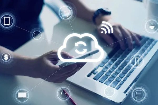 Applications of Hybrid Cloud